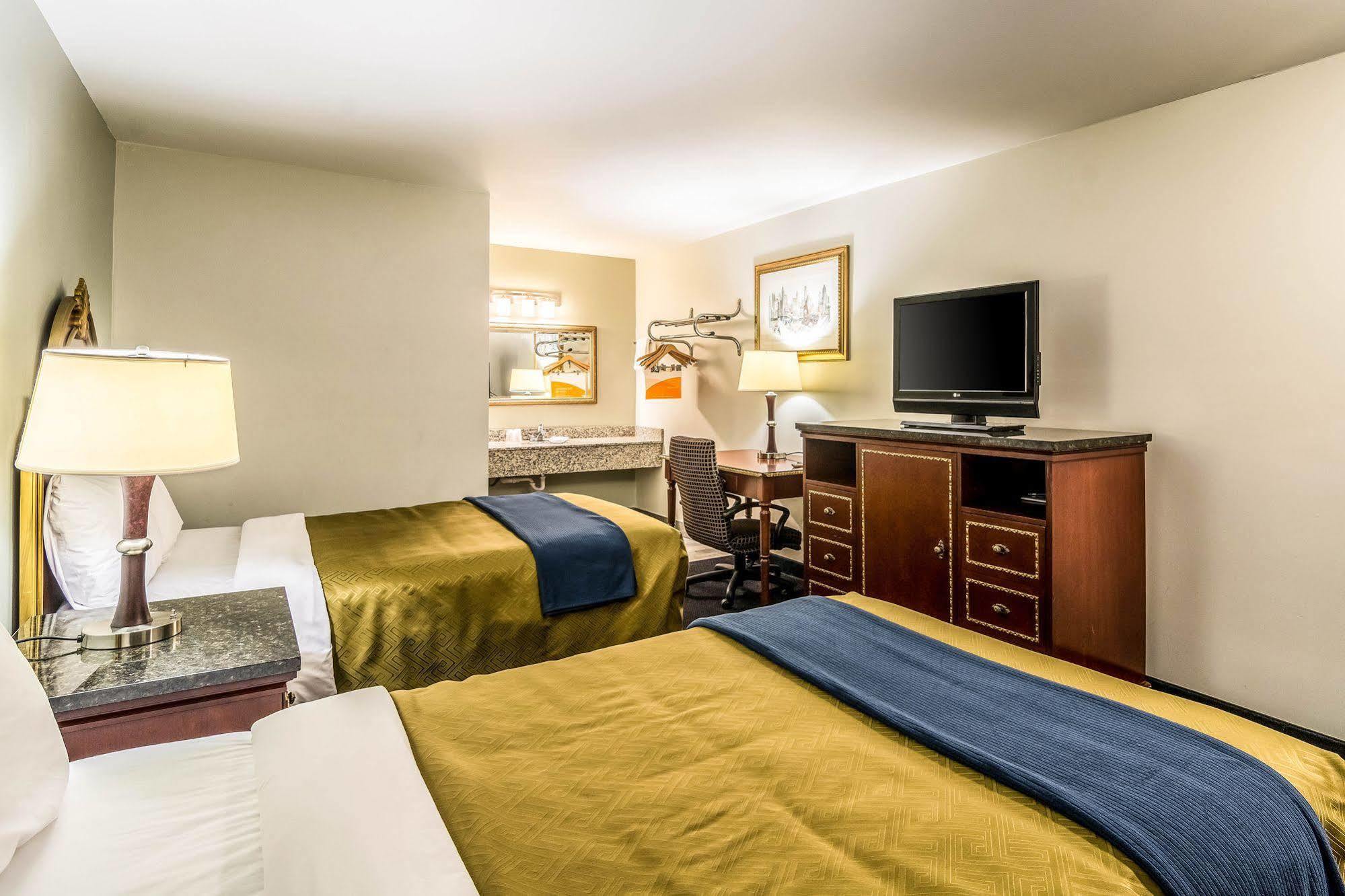 Rodeway Inn Portage Eksteriør billede
